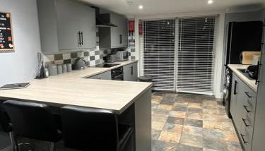 The Mail Barn - Photo 3, stove