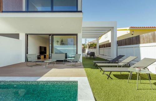 SereneScape Villa - Fernão Ferro - Foto 54