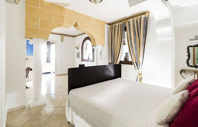 Exclusive Villa With Panoramic Swimming Pool and Hot Tub, Near the Sea - Foto 3