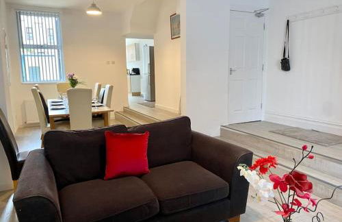 Eden Stay 5 Bedroom House - Foto 3