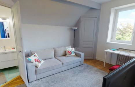 Maison de charme nichée dans le bois pour vivre une expérience unique - Foto 17