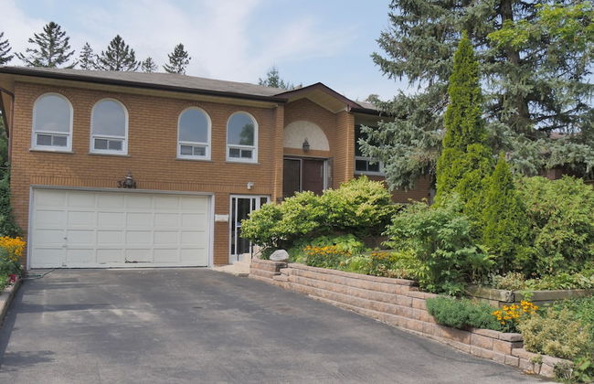 Applewood Hills Apartment - Photo 1