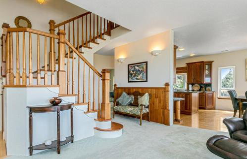 Epic ocean views at this private retreat just minutes from the beach - Foto 12