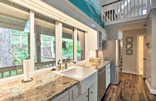 Wintergreen Resort Home with 2 Decks and Ski Access! - Foto 11