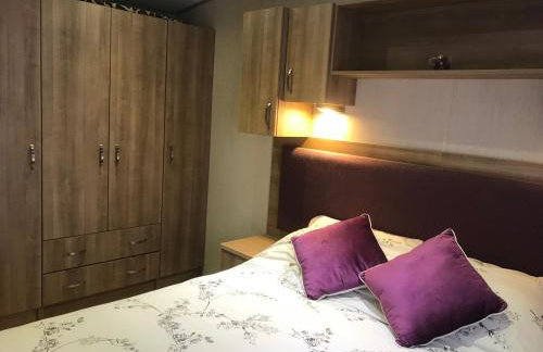 Poppy at Oakdene Forest Park - Foto 65