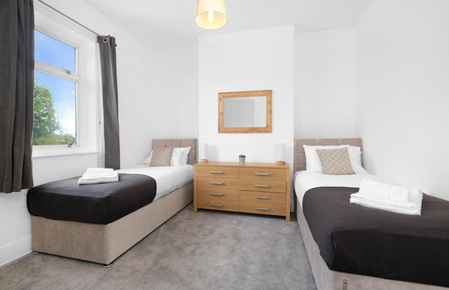 Heathrow Living Stanwell Serviced House - Foto 5