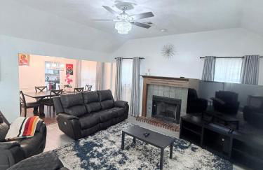 Emmanuel House - Photo 21