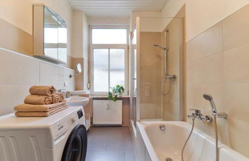 MARX - Geräumige Ferienwohnung im Zentrum von Trier - bis 6 Personen, 2 Schlafzimmer, WLAN & Waschmaschine - Foto 7