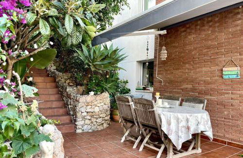 Entire villa with pool, ocean & mountain views - Foto 5