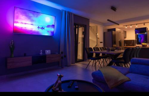 Modern 300m2 Villa - King Beds & Leisure Zone - Foto 69