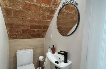 CasaBala - Near the beach and Barcelona center - Photo 11