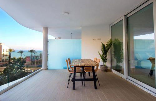 Sea View Apartment Near The Beach - Photo 9