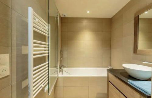 Luxurious duplex for 4-7p with large terrace and pool in ski-in ski-out 5 star residence at Les Arcs - Foto 16