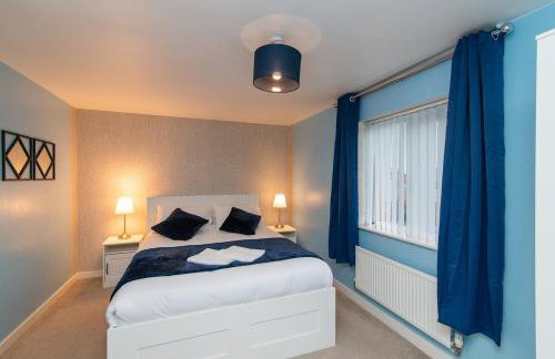 Large 4BDR House By Hyped Properties Short Term Rental Agency With Free Parking & Long Stays Shirebrook - Foto 2