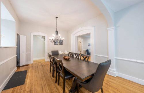 Pool House Near NYC FIFA Stay for Groups - Foto 19