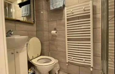 No 5 Accommodation - Photo 36