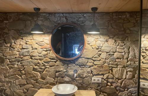 CASA RURAL DE ENSUEÑO EN CANTALLOPS CON 9 HABITACIONES DOBLES CON BAÑOS PRIVADOS Y PISCINA DE 20M x 2,70M - Foto 8