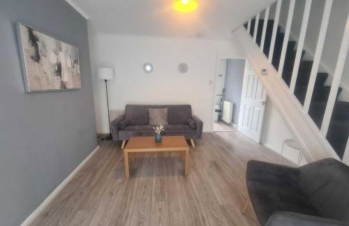 Homely 2 Bedroom Dudley - Foto 9