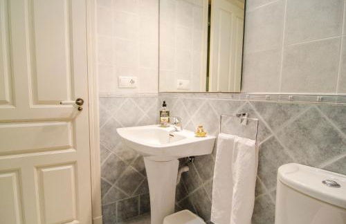 Apartamentos Salmerones - Photo 37