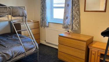 Modern Cosy, Sleeps 5, First floor, Parking, Central MD2 - Foto 5
