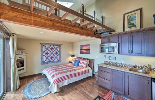 Similk Bay Retreat with Deck, Fire Pit and Hot Tub! - Photo 14