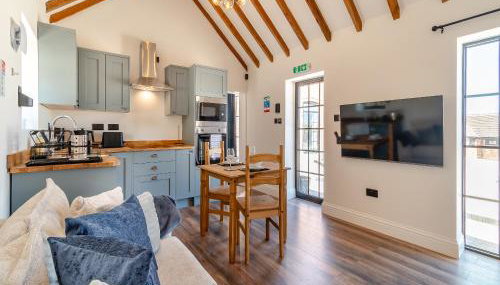 Fountain Front Barn - Uk45937 - Photo 3