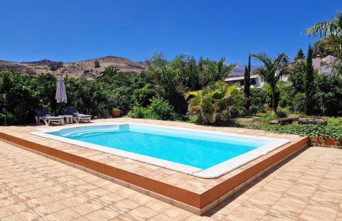 Casa con piscina privada y vistas - Foto 37