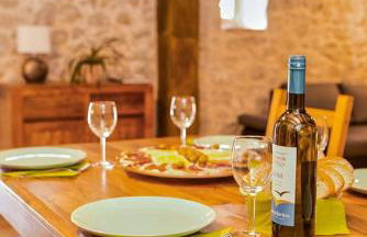 Heritage House Vrime - stone house with heated pool - Photo 33