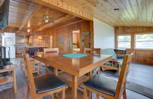 Pet Friendly Mullett Lake Cabin with Dock! - Foto 7