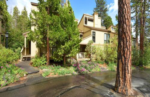 Enjoy Forest Views Retreat at Kingswood Village - Photo 10