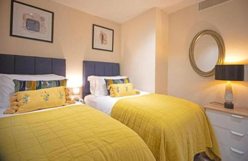 Westminster two bed one bath sleeps 5 with Air-Con - Photo 15