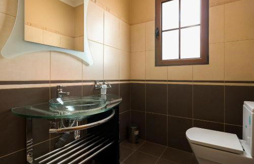 KING´S HOUSE (Sea View and Indoor BBQ) - Photo 8