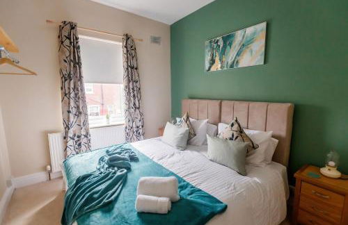 The Green House 3 Bed House - Contractors, Families, Close to city centre, Free Parking - Foto 11