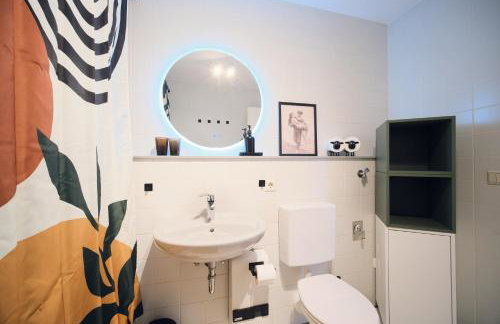 Mittendrin, zentrale & gemütliche Stadtwohnung - Photo 14