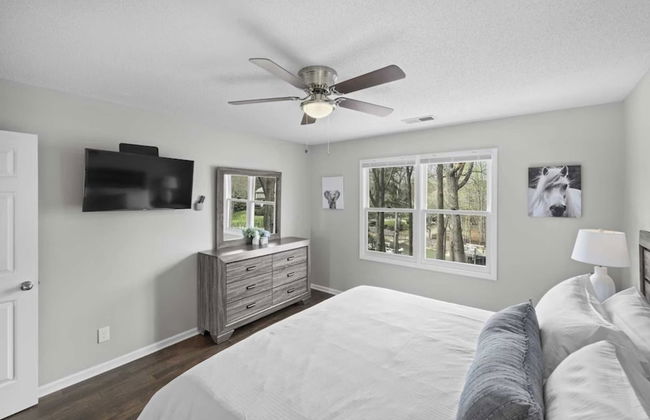 Porch Paradise by Avantstay New Pool, Firepit - Foto 29