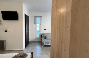 Phils Apartments II - Photo 28