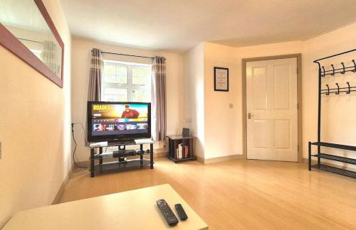 Pool, drinks and a hot tub! - Photo 4