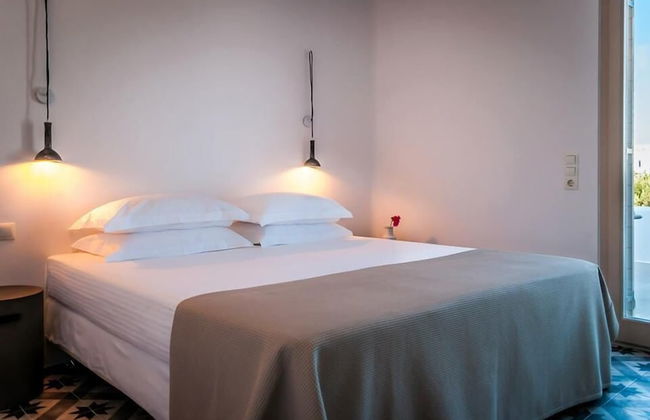 Milia Gi Suites - Photo 12