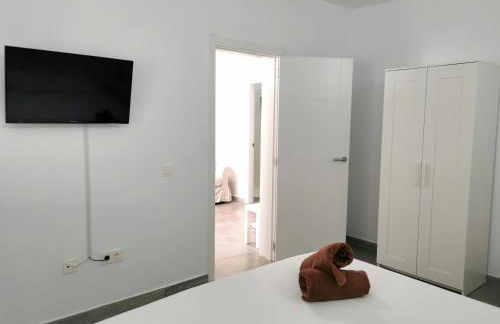 Apartamentos Anjomacar A - Photo 8