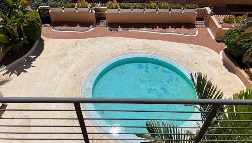 Casa Adosada de lujo con piscina y vistas al mar - Foto 3