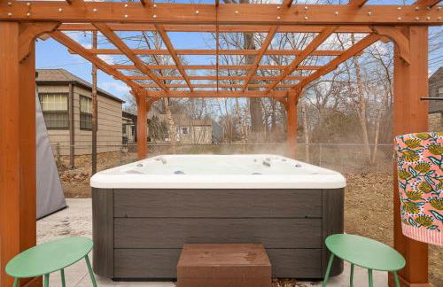 The Prairiehaven 16 Guests, Arcade, Hot Tub, Sauna, Fire Pit - Foto 4