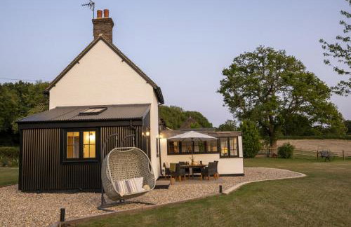 Historic Farmhouse Retreat Foot of the South Downs - Foto 1