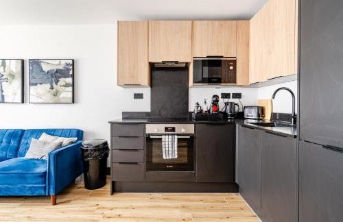 Prestige Apartment Close to Elstree & Borehamwood Station - Photo 16