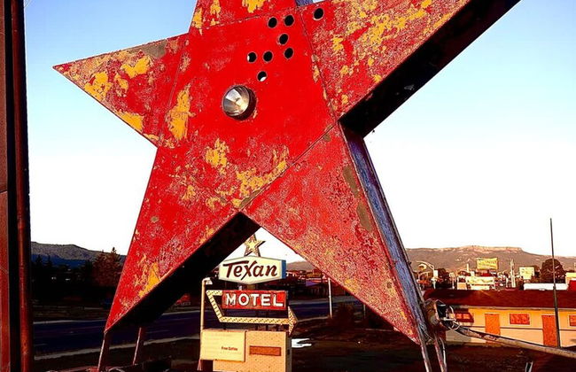 Franklin Fab Gallery House - Photo 34