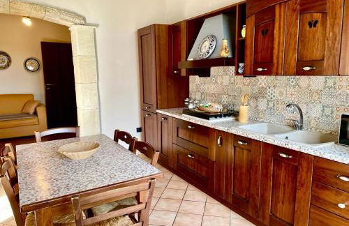 Strelitzia's house with heated pool , private garden and private parking & wi-fi - Foto 23