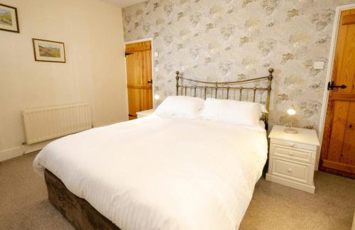 Cottage No1 Four Bed Lakeland Retreat and Hot Tub - Foto 9