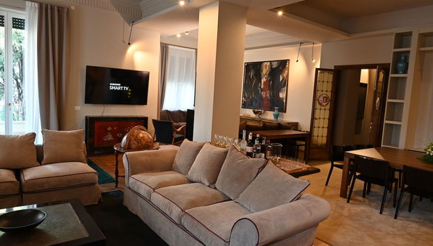 Coin salon dans le hall