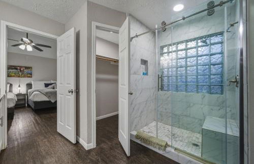 Pool Villa- Near Airport & Downtown, Fire Pit, Foosball - Foto 29