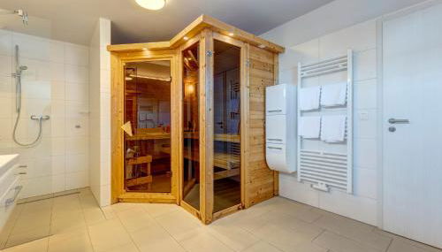 Ferienhaus Meinholdstraße mit eigener Sauna, Kamin, 4 Schlafzimmern ca 500m vom Ostseestrand - Foto 4