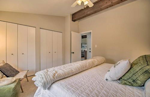 Cozy Lake Geneva Retreat with Year-Round Views! - Foto 19